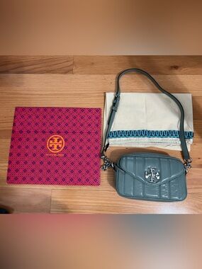 Tory Burch Small Kira Patent leather Camera Bag in Light Arctic (ice blue)